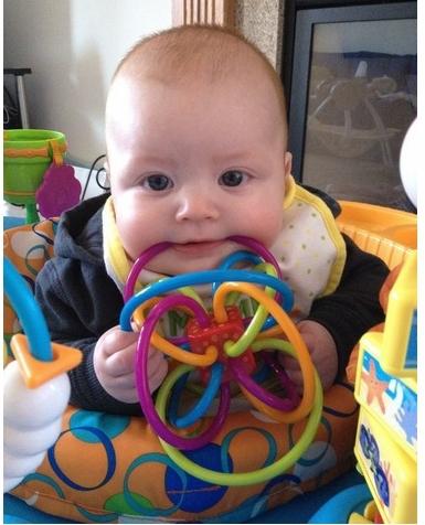 Manhattan Winkel Rattle & Sensory Teether